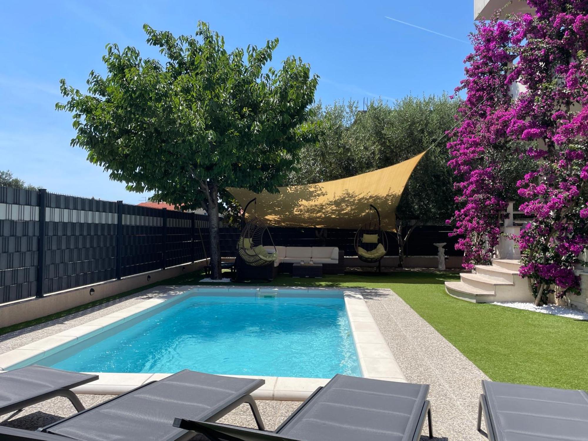 Villa Andrijana - Exclusively Yours - Family Getaway With Private Pool Kaštela Kültér fotó