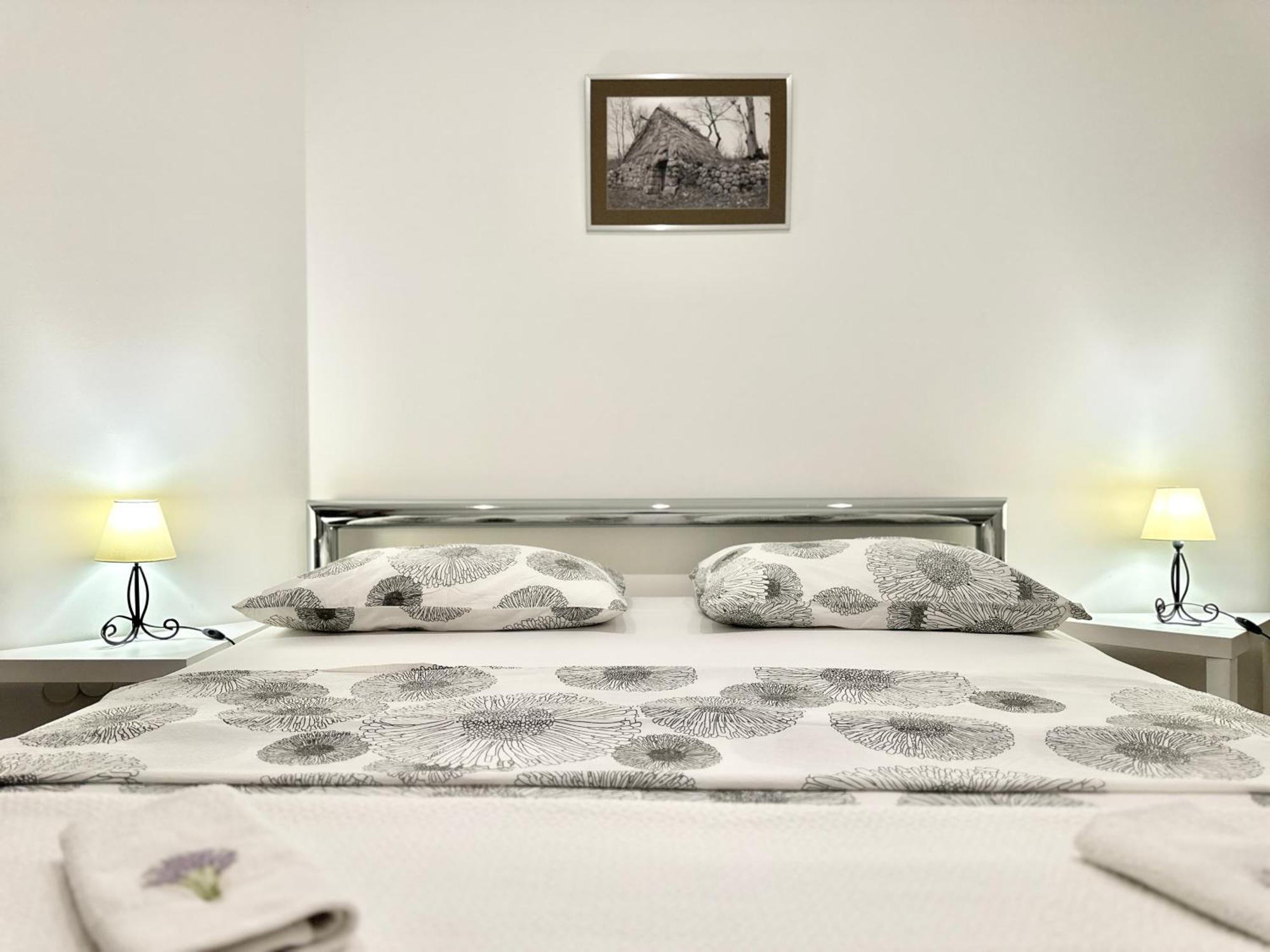 Villa Andrijana - Exclusively Yours - Family Getaway With Private Pool Kaštela Kültér fotó